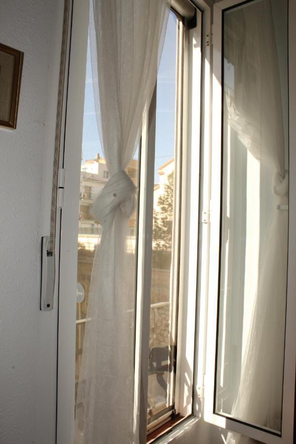 Apt Ideal Para Familias Cerca Del Mar 安波拉 外观 照片